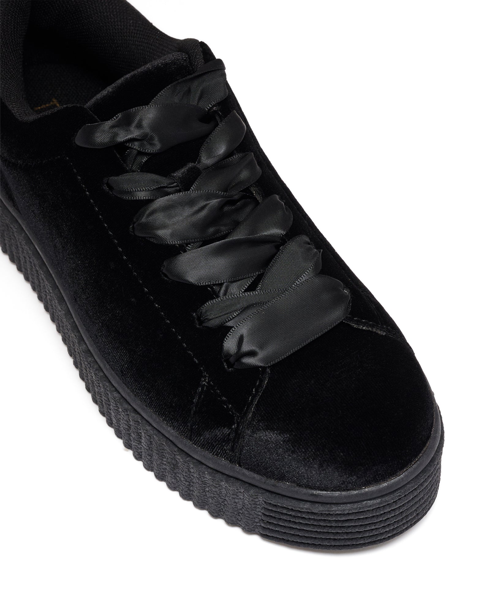 Rove Sneaker Black Velvet